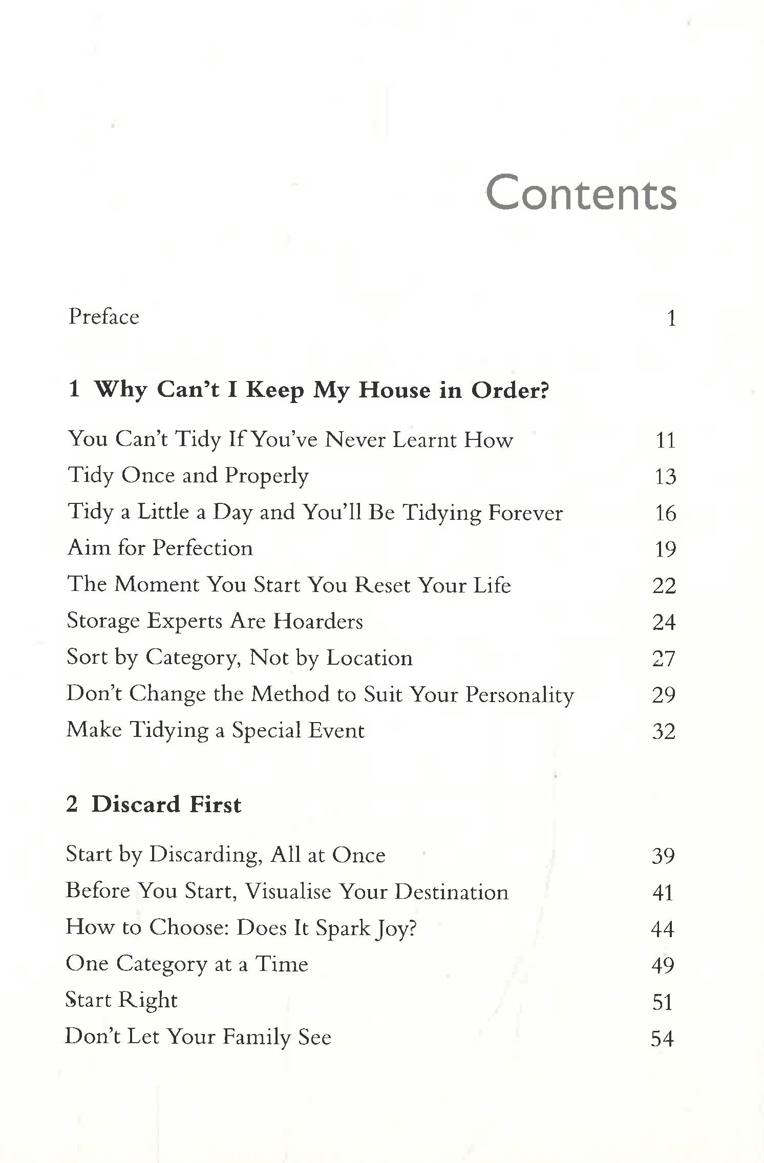 The Life-Changing Magic of Tidying: A simple, effective way to banish clutter forever by Marie Kondo – book cover