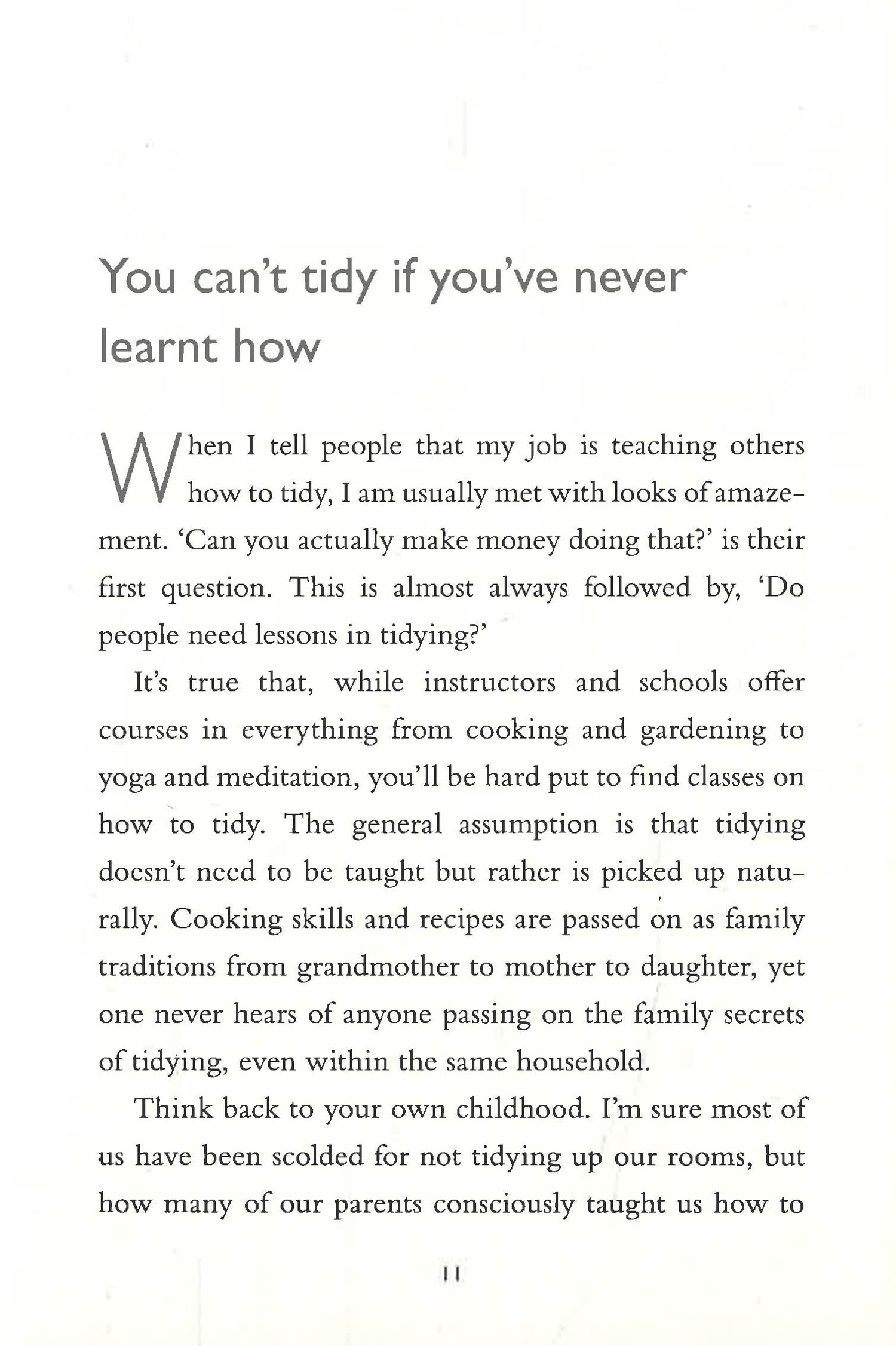 The Life-Changing Magic of Tidying: A simple, effective way to banish clutter forever by Marie Kondo – book cover