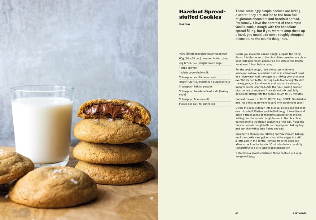 Small Batch Cookies: Deliciously Easy Bakes For One To Six People by Edd Kimber – book cover