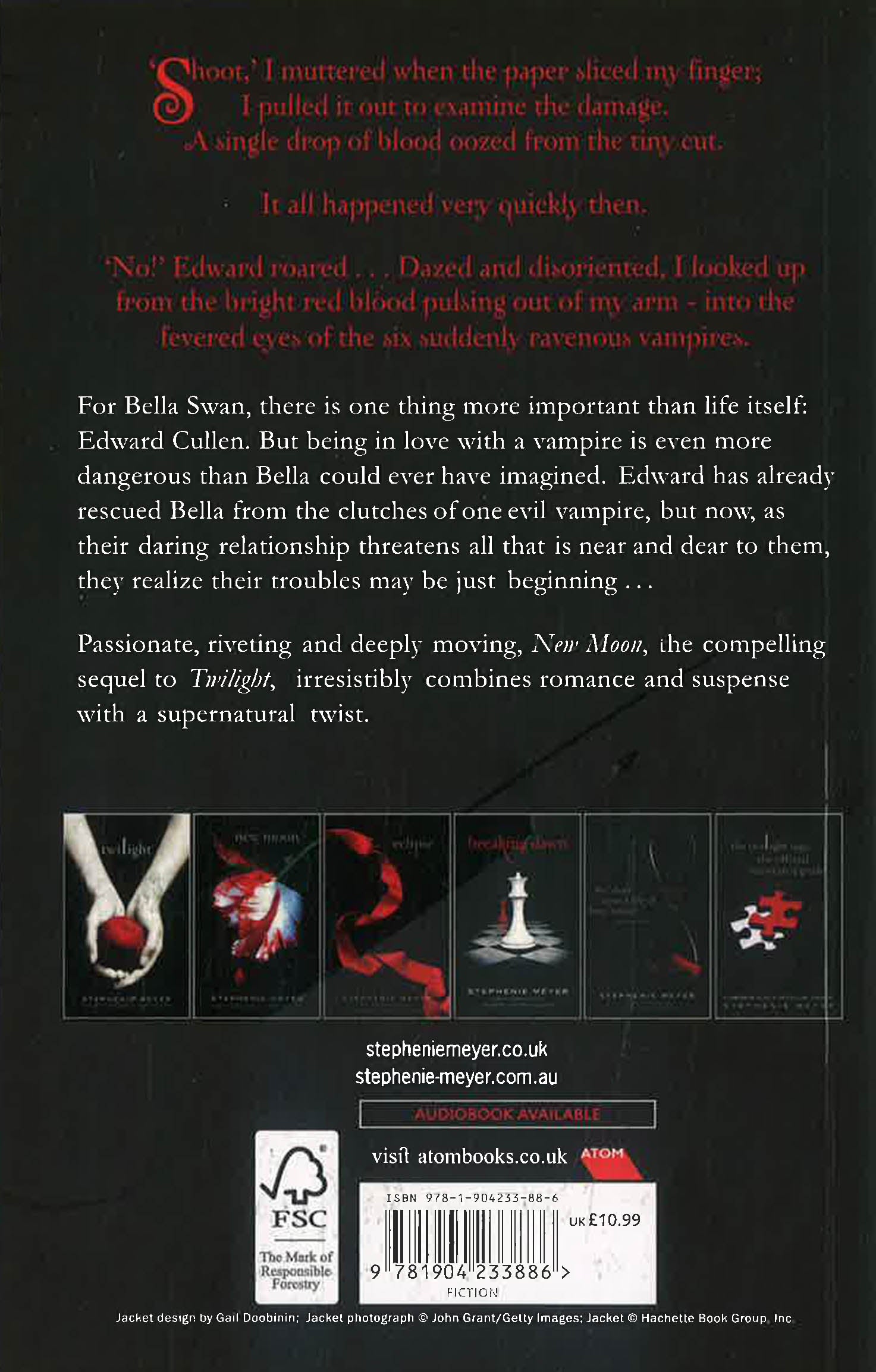 New Moon by Stephenie Meyer – book cover