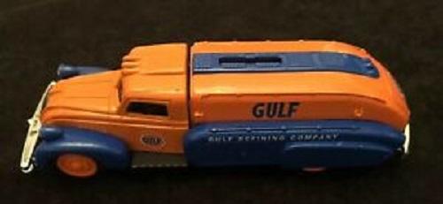 1939 AIRFLOW TANKER BANK