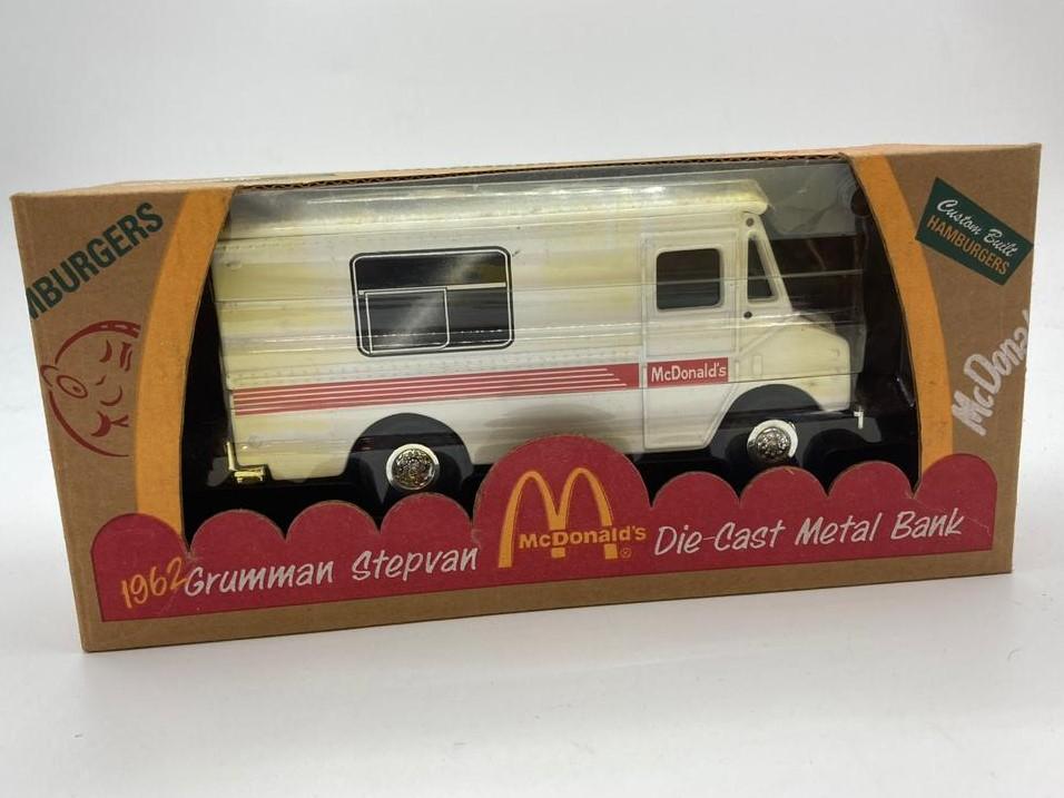 1962- GRUMMAN STEPVAN (MCDONALD'S)