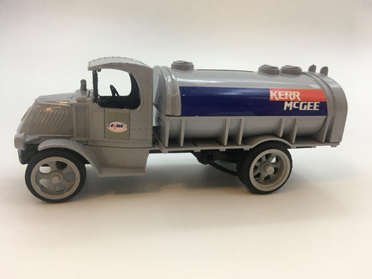 Kerr Mcgee 1926 Mad Bull Dog Tanker