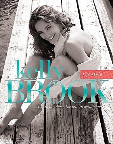 Kelly Brook Life Style